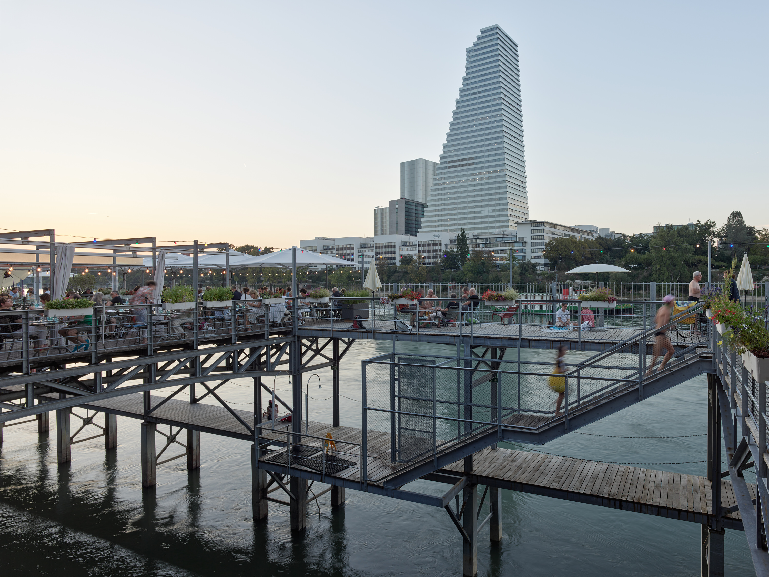 Ahp0095 AIQ4 019444 J3